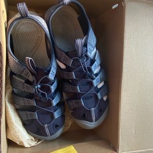 Brand New Keen Sandals Clearwater Grey 11.5 Men’s